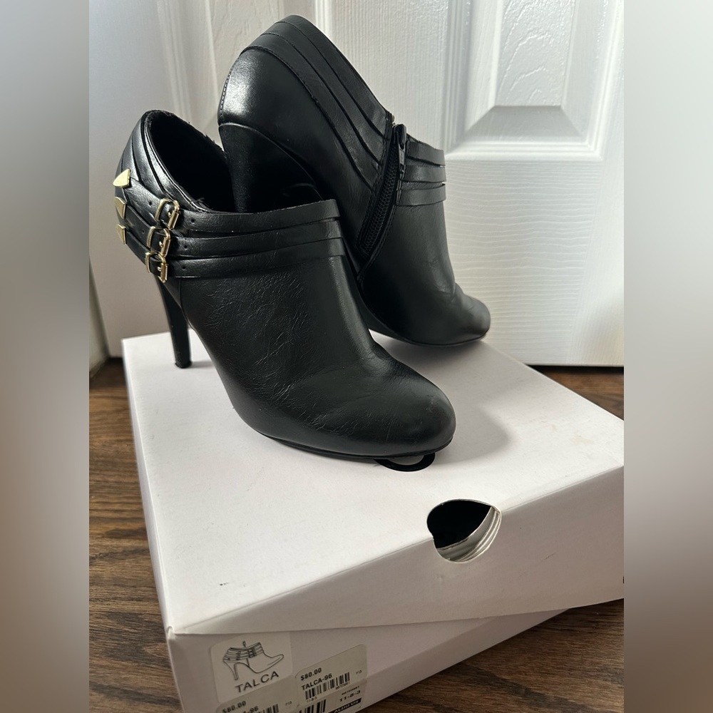 Aldo black booties
